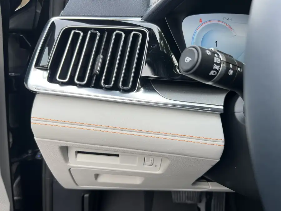 (BYD Seal U)Song PLUS New Energy 2024 Glory Edition DM-i 110km Flagship PLUS