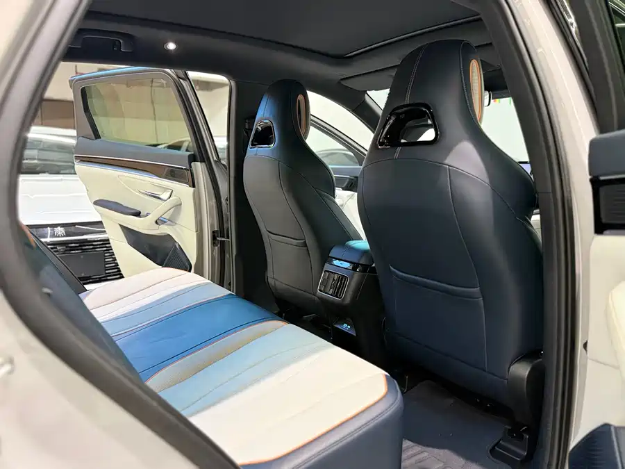 Song PLUS New Energy 2024 Glory Edition DM-i 110km Flagship PLUS