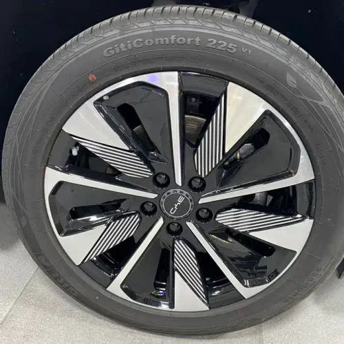 900x675_0_q87_c42_autohomecar__ChxpV2icN0-ADsawAAsQ6Fa9tTM500.jpg.webp (BYD Seal U)Song PLUS New Energy 2024 Glory Edition EV 520km Flagship Model