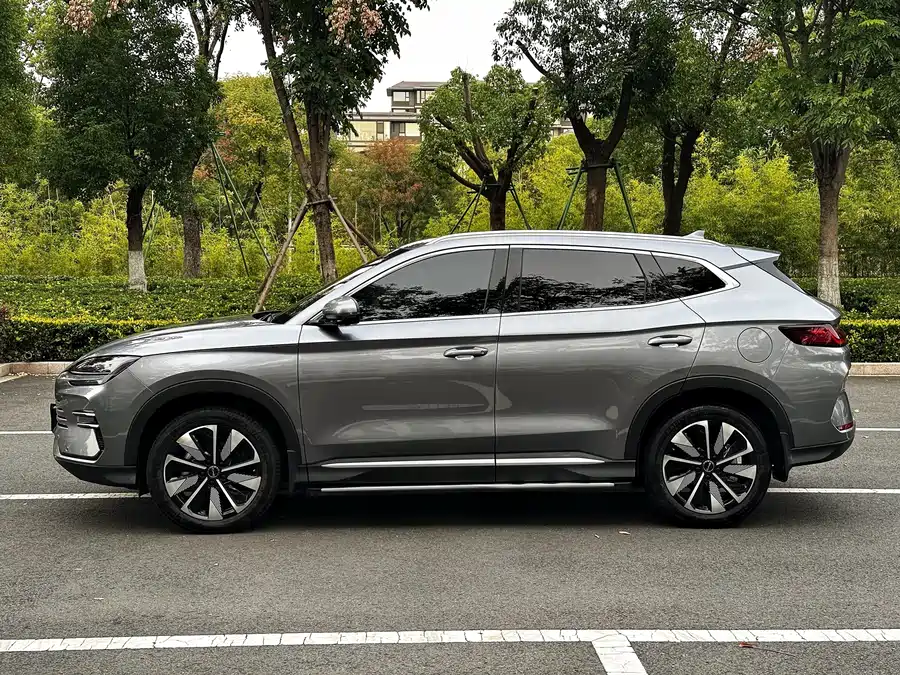 Song PLUS New Energy 2025 DM-i Smart Driving Edition 112KM Premium Model