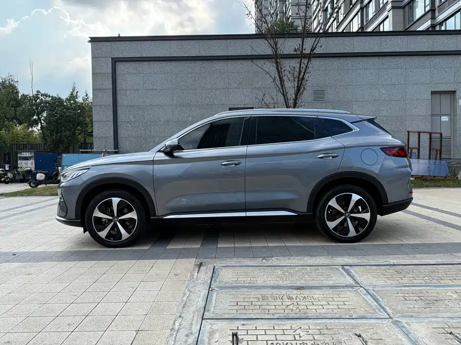 Song PLUS New Energy 2021 EV Flagship Edition
