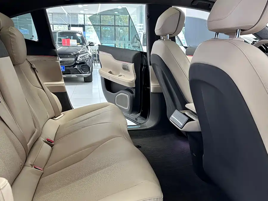 900x675_0_q87_c42_autohomecar__Chtk2WdbocmAEQ6uAAlduD1grTE062.jpg.webp Used NIO ET7 2022 model 75kWh