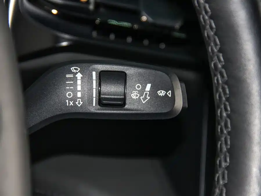 900x675_0_q87_c42_autohomecar__ChtlyGfZG2CAL3wwAAEsdJJG_3Y744.jpg.webp Used NIO EC6 2020 440KM Performance Edition