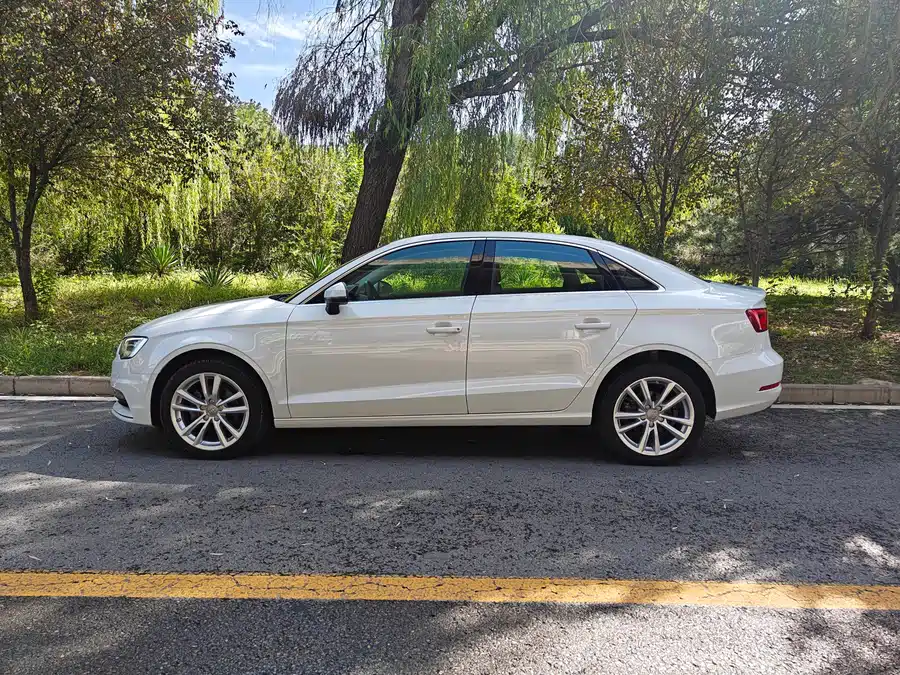 Used Audi A3 2015 Limousine 35 TFSI Million Commemorative Comfort Model