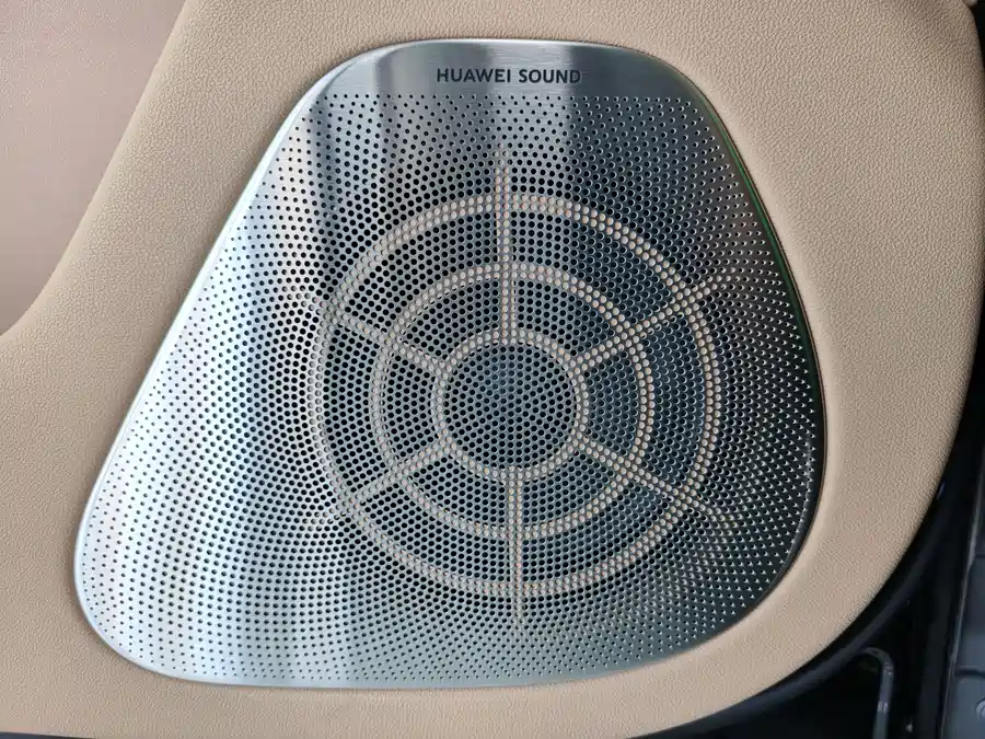 900x675_0_q87_c42_autohomecar__Chto52ilgl6AGu4qAAu2opUhKQQ767.jpg.webp Used HUAWEI AITO M7 2024 1.5T Intelligent Driving Four-wheel Drive Ultra Version 5 Seats