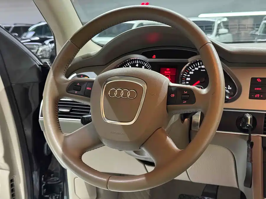 900x675_0_q87_c42_autohomecar__Chto52imdQWAWVjAAAcPQ-sg05I364.jpg.webp Used Audi A6L 2008 3.2 FSI quattro luxury model