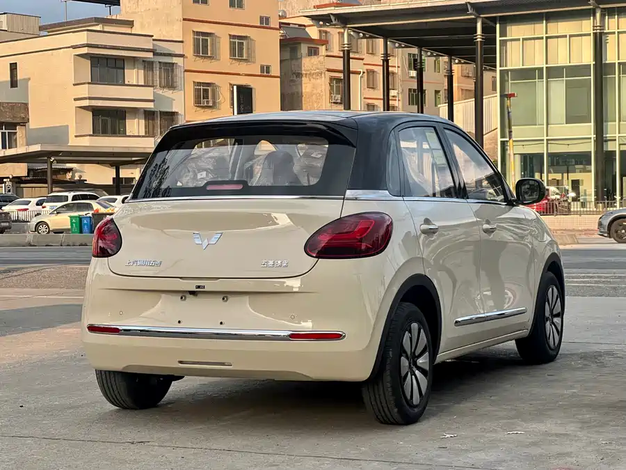 900x675_0_q87_c42_autohomecar__Chto52iouHSADIdQAApFxSSU0Jo387.jpg.webp Used Wuling Bingo 2025 model 333km Yuexiang model