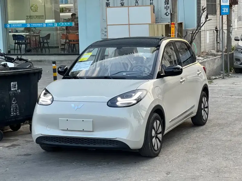 900x675_0_q87_c42_autohomecar__Chto52iqc-AMojvAAsbMVxAQKk647.jpg.webp Used Wuling Bingo 2025 model 333km Yuexiang model