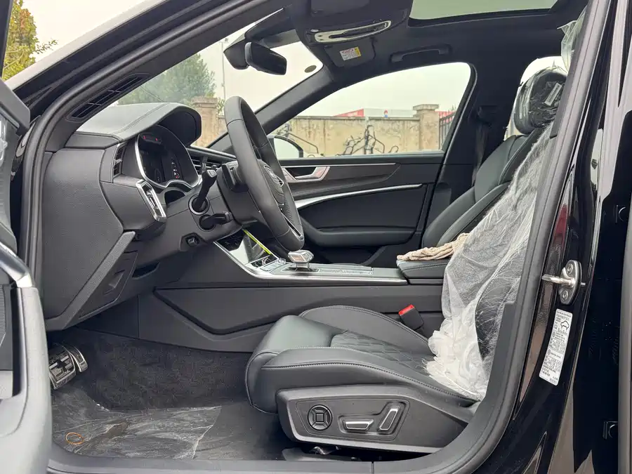 900x675_0_q87_c42_autohomecar__Chto52j5yv2AdixhAAn6fAgwfq0697.jpg.webp Used Audi A6L 2025 45 TFSI quattro premium dynamic model