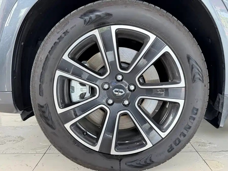Used HUAWEI AITO M7 2024 1.5T Intelligent Driving Four-wheel Drive Ultra Version 5 Seats