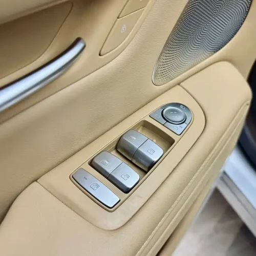 900x675_0_q87_c42_autohomecar__Chto52jY-EuAPLBqAAZEaK1fPW4710.jpg.webp Used HUAWEI AITO M7 2024 1.5T rear drive Plus version 5 seats