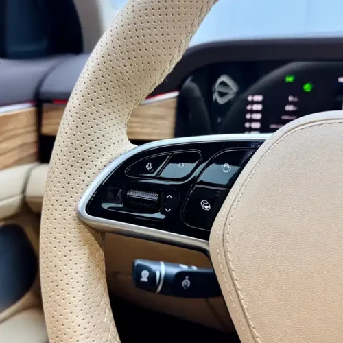 900x675_0_q87_c42_autohomecar__Chto52jY-FOAEzs8AAeELkoej9o804.jpg.webp Used HUAWEI AITO M7 2024 1.5T rear drive Plus version 5 seats