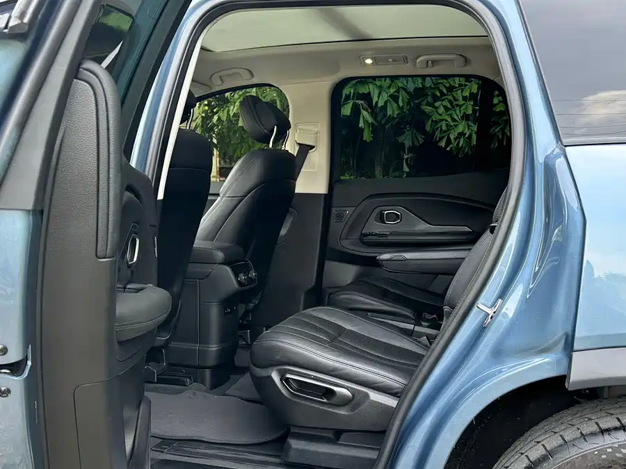 900x675_0_q87_c42_autohomecar__Chto52jbWt-ATCseAAijPseZMG8167.jpg.webp Used NIO ES8 2018 model 355KM base version six-seater version