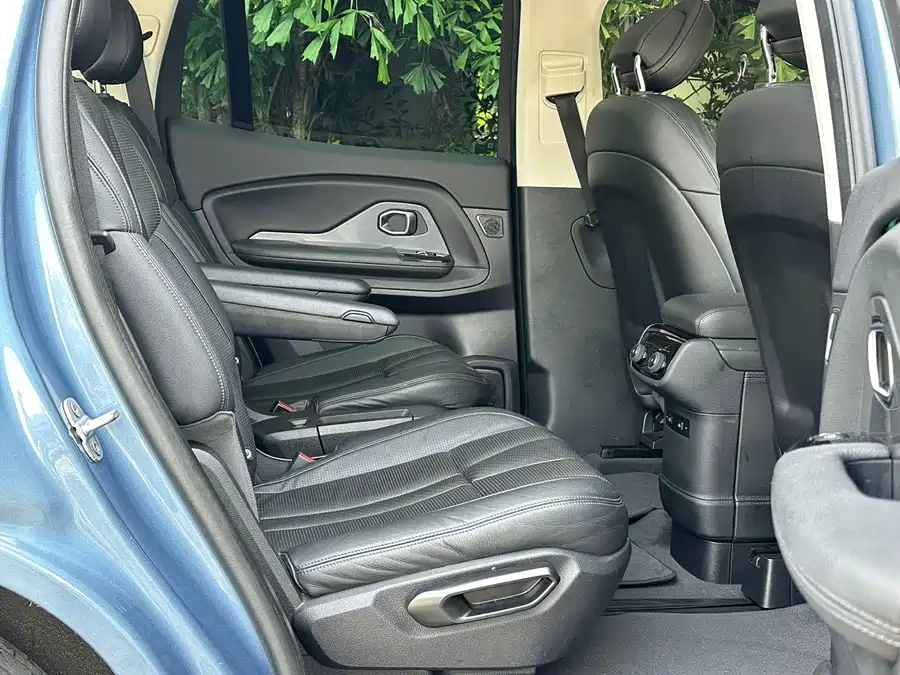 900x675_0_q87_c42_autohomecar__Chto52jbWuCAIXBOAAwTguxoLqY481.jpg.webp Used NIO ES8 2018 model 355KM base version six-seater version