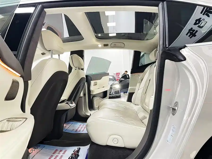 900x675_0_q87_c42_autohomecar__Chto52jpwDiAcHY4AAIcnsoYVLQ769.jpg.webp Used NIO ET7 2022 model 100kWh first edition