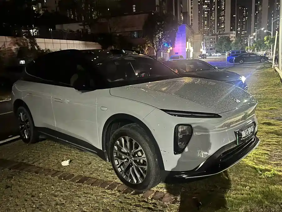 Used NIO ES6 2024 model 75kWh