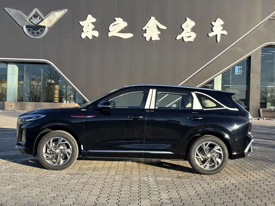 900x675_0_q87_c42_autohomecar__Chto52k-LoWAWsw7AAdavHE-VNc195.jpg.webp Used Hongqi HS3 PHEV 2025 model 125km Jinwei PLUS 2 million commemorative edition