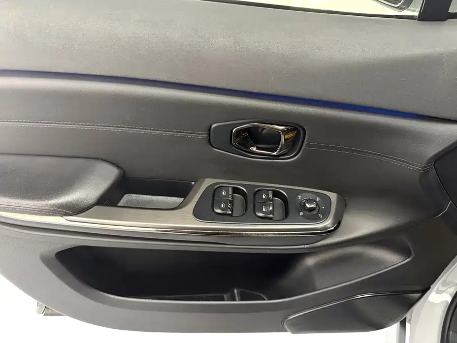 900x675_0_q87_c42_autohomecar__Chto52k-N1SATJBVAAmpUJic5-A490.jpg.webp Used NIO EC6 2020 440KM Performance Edition