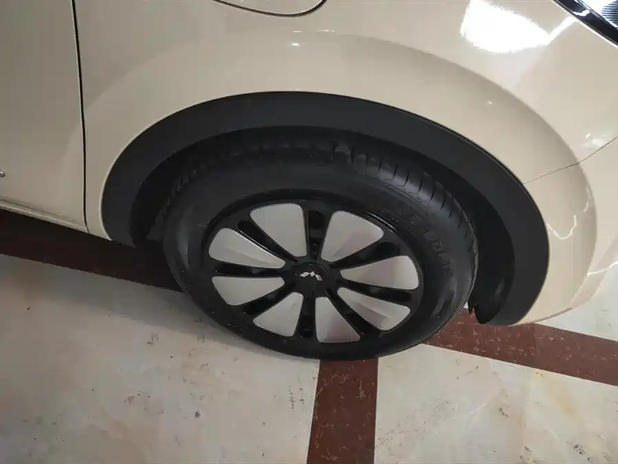 900x675_0_q87_c42_autohomecar__Chto52k-pZ-AAKmLAAD4DyWy5EE489.jpg.webp Used Wuling Bingo 2025 model 333km Lingxi exclusive model