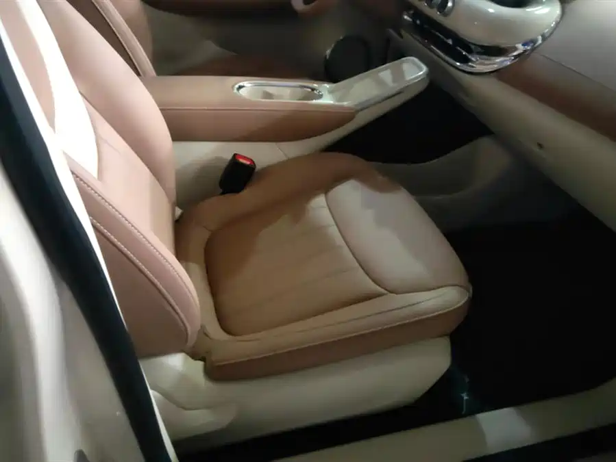 900x675_0_q87_c42_autohomecar__Chto52k-pZ-AD-_VAADmvuY-Mzc582.jpg.webp Used Wuling Bingo 2025 model 333km Lingxi exclusive model