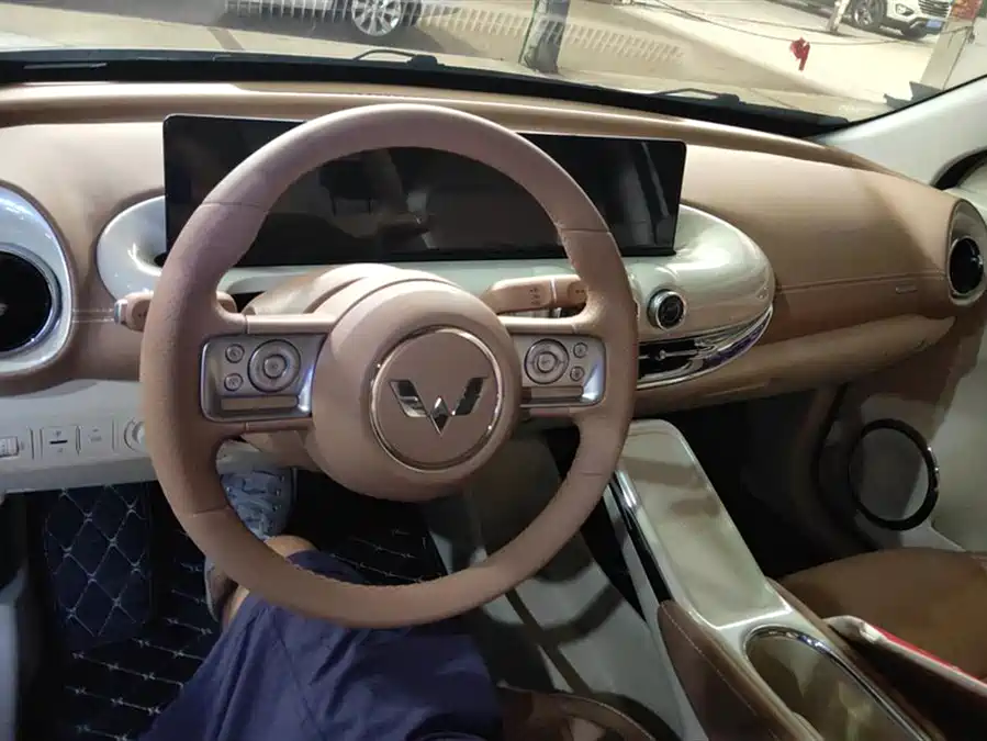 900x675_0_q87_c42_autohomecar__Chto52k-paCAcnyzAAGjzV71EYU520.jpg.webp Used Wuling Bingo 2025 model 333km Lingxi exclusive model