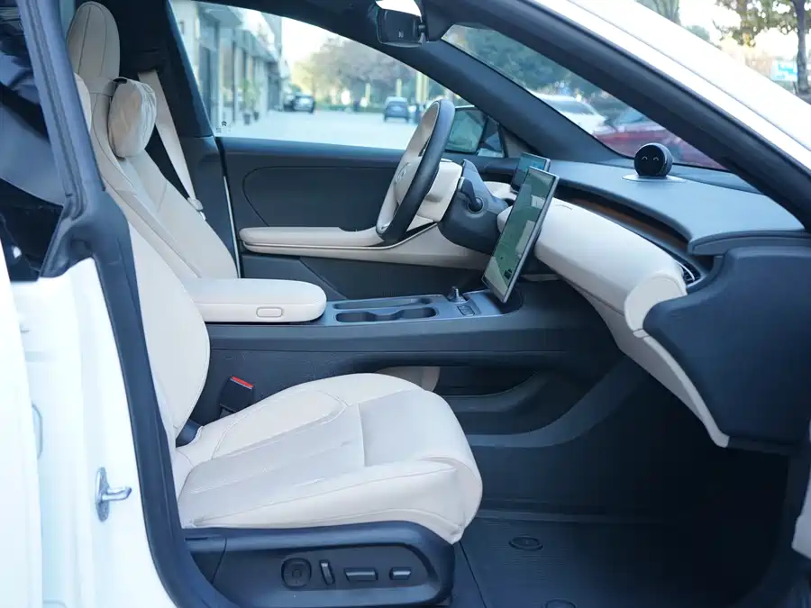 900x675_0_q87_c42_autohomecar__Chto52k04eiARXIMAAasObpigkw191.jpg.webp Used NIO ET5T 2024 model 75kWh Touring