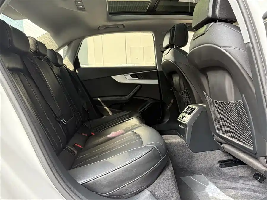 Used Audi A4L 2022 40 TFSI luxury and dynamic model