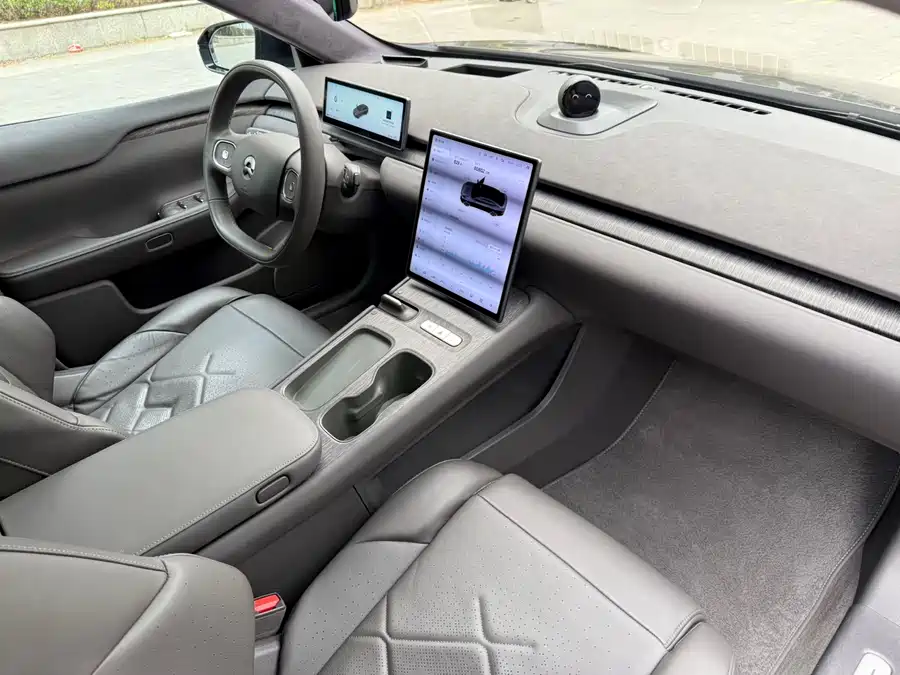 900x675_0_q87_c42_autohomecar__Chto52k1HguAO4G3AAemL1fUYso386.jpg.webp Used NIO ET7 2022 model 100kWh first edition