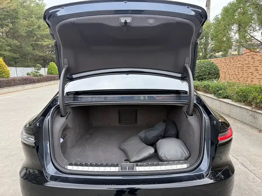 900x675_0_q87_c42_autohomecar__Chto52k1HgyAetZ3AApHMCPnd7U233.jpg.webp Used NIO ET7 2022 model 100kWh first edition