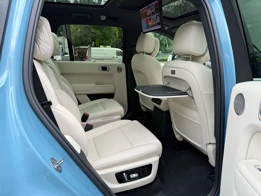 Used Li Auto L8 2024 Ultra