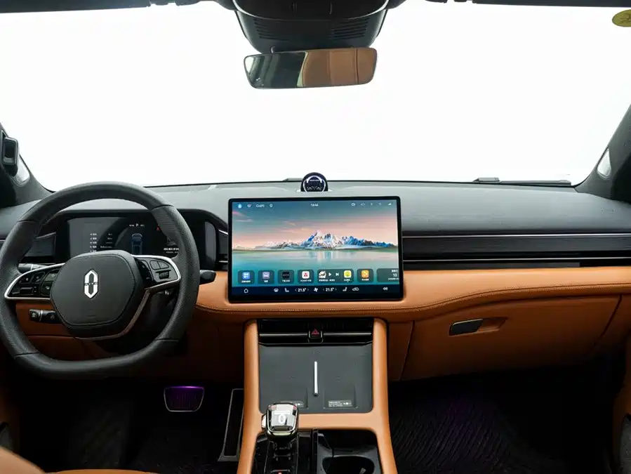 900x675_0_q87_c42_autohomecar__Chto52k6KYSAQ8fdAAFRXybR_20623.jpg.webp Used HUAWEI AITO M7 2024 1.5T Intelligent Driving Four-wheel Drive Pro Version 5 Seats