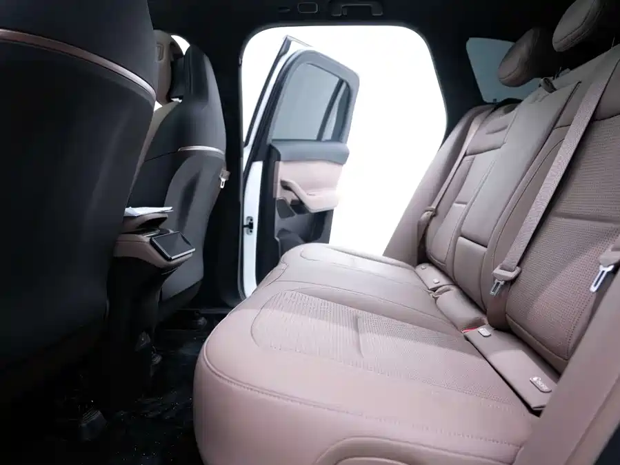 Used NIO ES6 2024 model 75kWh