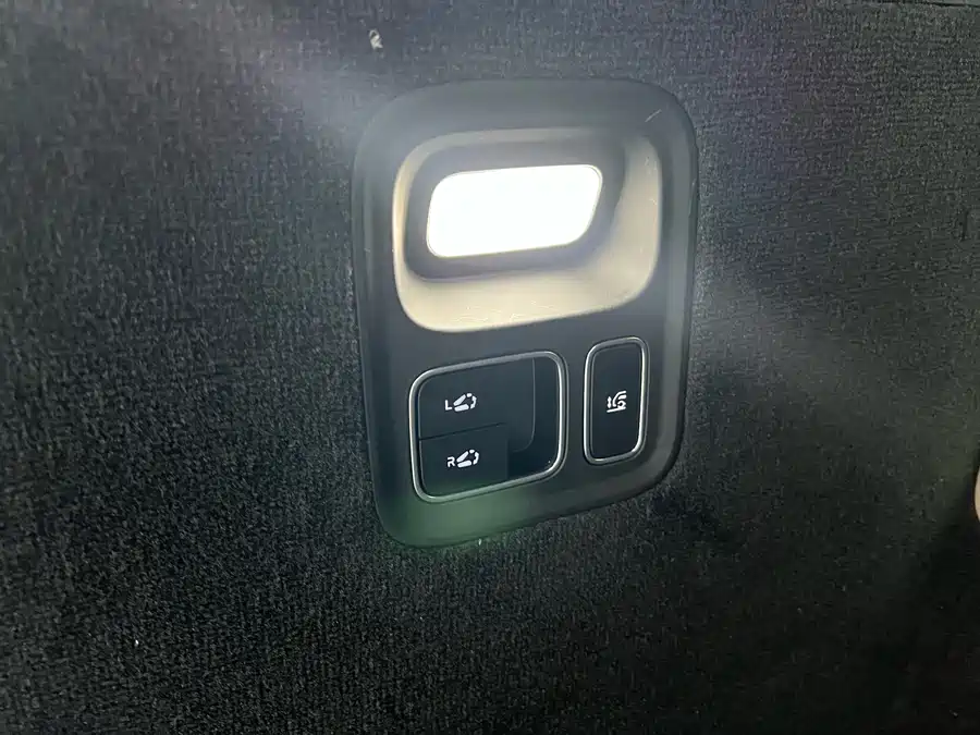 900x675_0_q87_c42_autohomecar__Chto52k6WdCAJRJGAAnmG4Q7hPk142.jpg.webp Used Li Auto L9 2025 Ultra smart refresh version