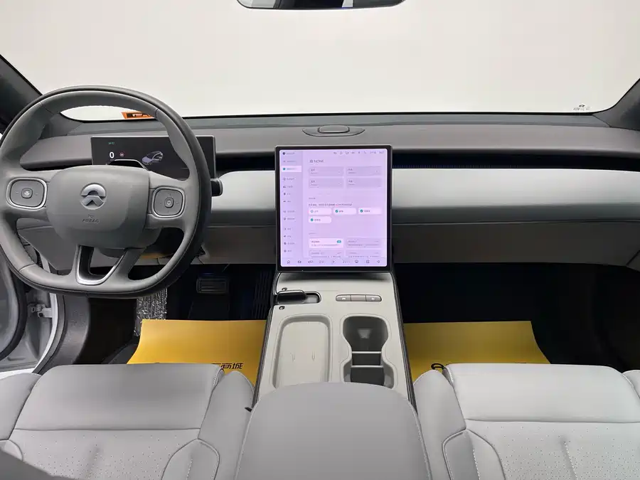 900x675_0_q87_c42_autohomecar__Chto52k7cOSABPy7AAXFfx8j8nw475.jpg.webp Used NIO ET5T 2024 model 75kWh Touring