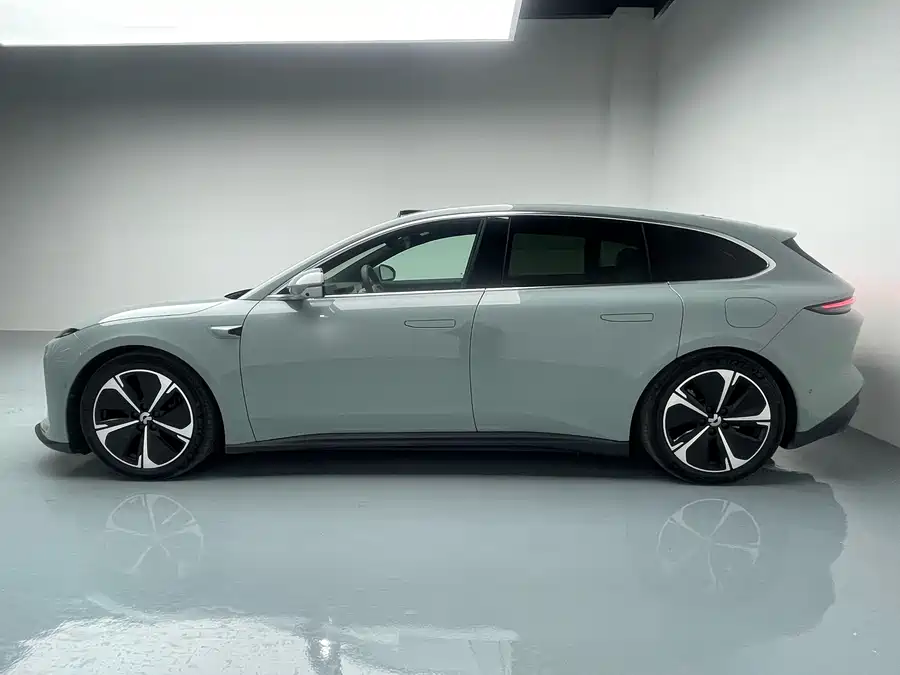 900x675_0_q87_c42_autohomecar__Chto52k7cOeAeenfAAeZaFAA78M472.jpg.webp Used NIO ET5T 2024 model 75kWh Touring