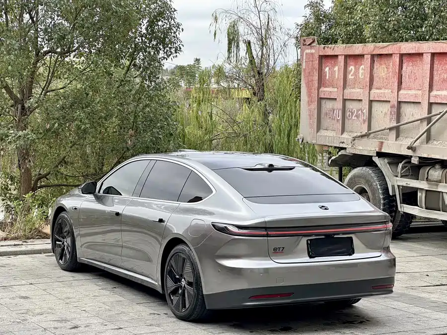 900x675_0_q87_c42_autohomecar__Chto52k7l_-ALQjhAAkeESkN5O8435.jpg.webp Used NIO ET7 2022 model 100kWh first edition