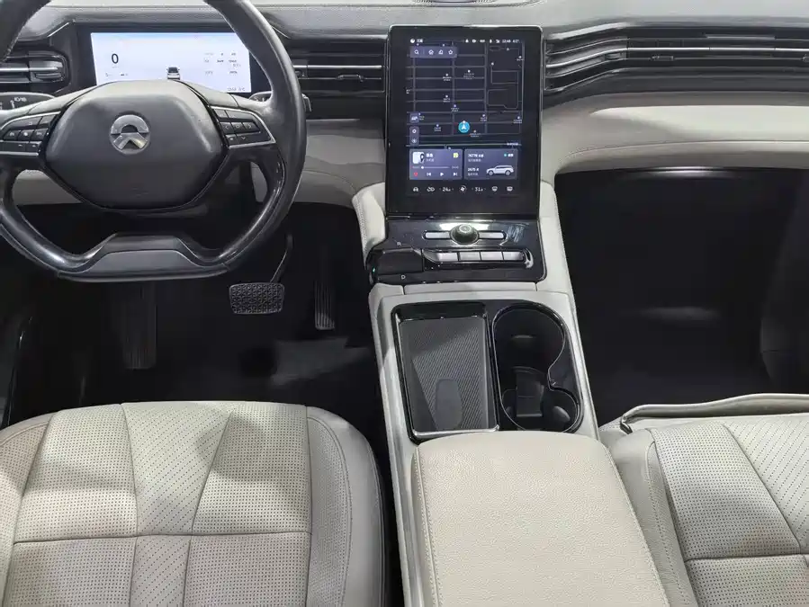 900x675_0_q87_c42_autohomecar__Chto52k7pe6ALD-zAAQ_63Ci0k4824.jpg.webp Used NIO ES8 2018 model 355KM baseline version seven-seater version