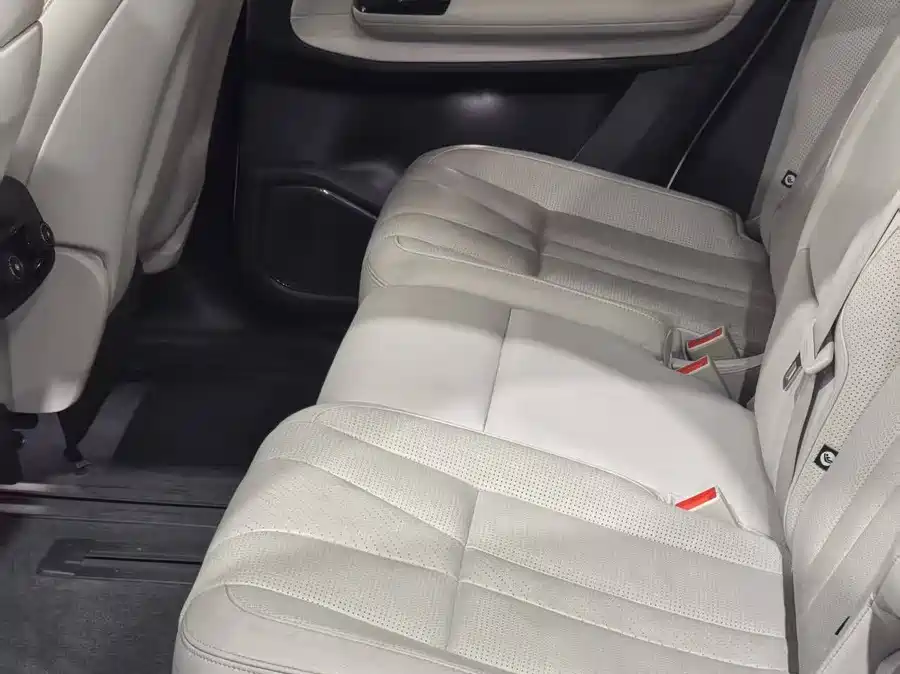 900x675_0_q87_c42_autohomecar__Chto52k7peeACrZOAAK6VNorTbs959.jpg.webp Used NIO ES8 2018 model 355KM baseline version seven-seater version