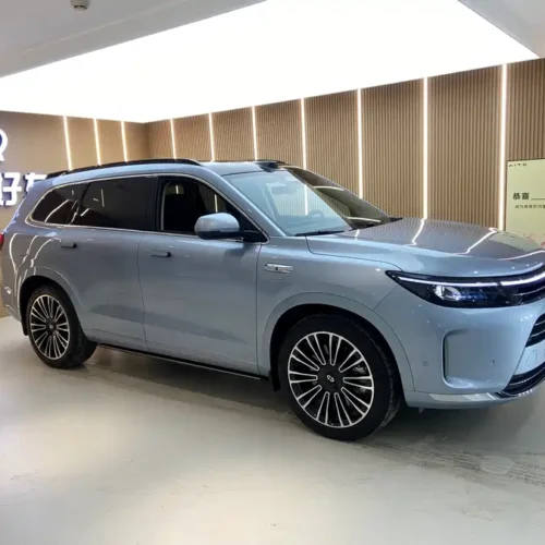 900x675_0_q87_c42_autohomecar__Chto52k89fuAIuuHAAeSAMUnA2I870.jpg.webp Used HUAWEI AITO M7 2024 1.5T Intelligent Driving Four-wheel Drive Max Edition 5 Seats