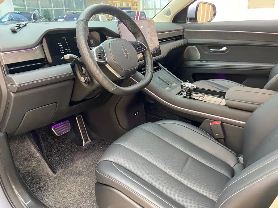 900x675_0_q87_c42_autohomecar__Chto52k89gCAZVWUAAuJhvUPkPM504.jpg.webp Used HUAWEI AITO M7 2024 1.5T Intelligent Driving Four-wheel Drive Max Edition 5 Seats