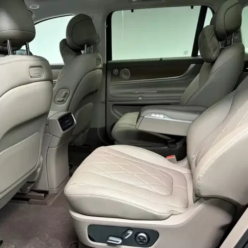 900x675_0_q87_c42_autohomecar__Chto52k8yOCAbb84AAG8e-bXQX0912.jpg.webp Used AITO M9 2024 extended range Max version 52kWh 6-seater version