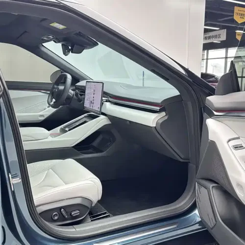 900x675_0_q87_c42_autohomecar__Chto52k9B4mAf1NWAAXjTa9W5kw907.jpg.webp Used Xpeng P7 2025 model 820 ultra long battery life Ultra