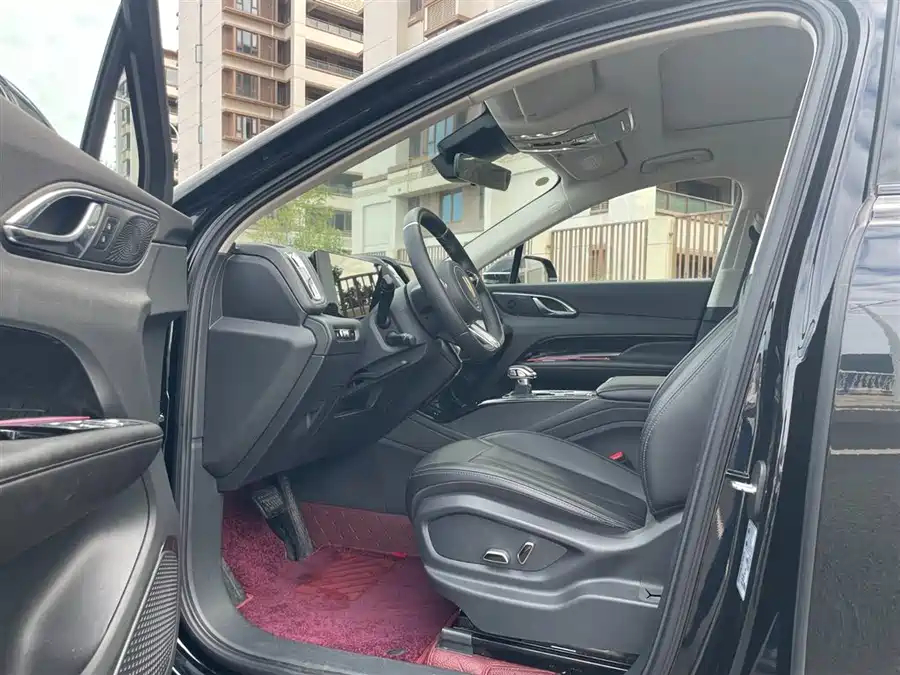 900x675_0_q87_c42_autohomecar__Chto52kAJ2aAfQ08AAIyg4GdOt8504.jpg.webp Used Hongqi HS3 PHEV 2024 115km Jinwei Edition