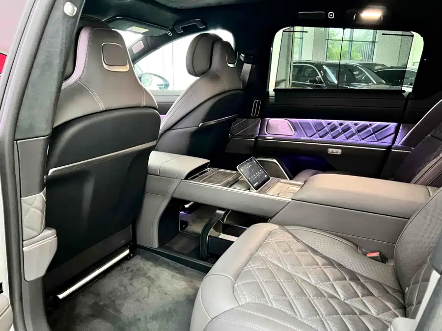 900x675_0_q87_c42_autohomecar__Chto52kCwvCAJEDXAArak8ayfEU104.jpg.webp Used NIO ET9 2025 model 102kWh