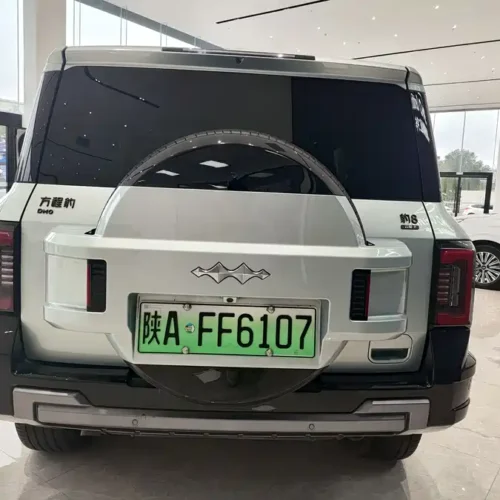 900x675_0_q87_c42_autohomecar__Chto52kDCHSAcK0aAAaOHI98piY340.jpg.webp Used BYD Leopard 8 2025 Zhiyong flagship version 7 seats