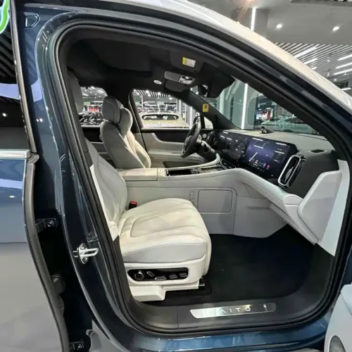 900x675_0_q87_c42_autohomecar__Chto52kG6f6AArMgAAjMNXZKO6A982.jpg.webp Used AITO M9 2024 extended range Ultra version 42kWh 6-seater version