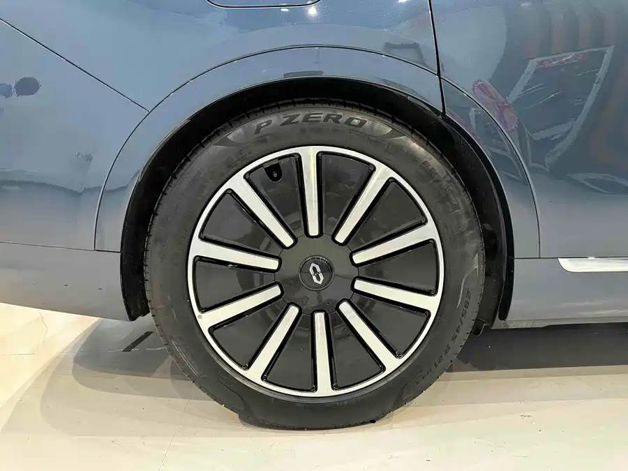 900x675_0_q87_c42_autohomecar__Chto52kG6fuAMHOrAAeTYEe6oe8095.jpg.webp Used AITO M9 2024 extended range Ultra version 42kWh 6-seater version