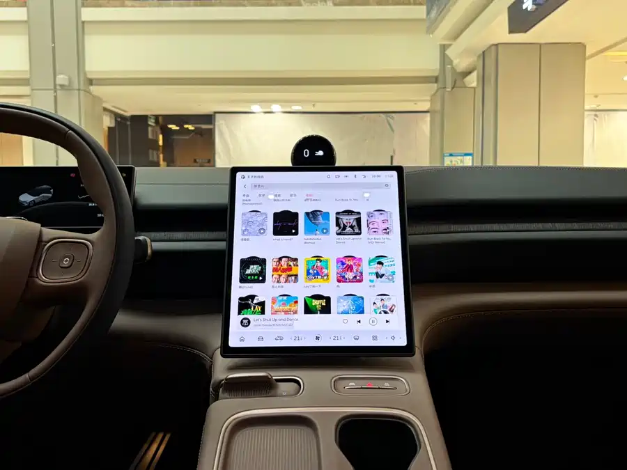 Used NIO ES6 2024 model 75kWh