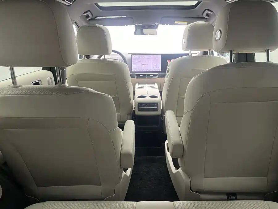 900x675_0_q87_c42_autohomecar__Chto52kIHXGATTJGAAR9kqU2I4s070.jpg.webp Used Li Auto L8 2023 Pro