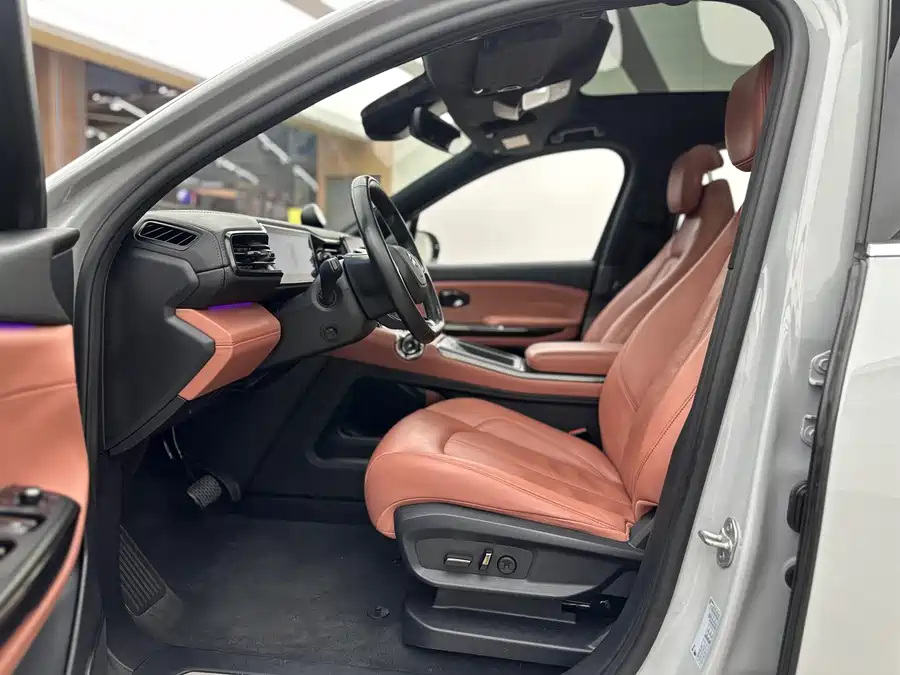 900x675_0_q87_c42_autohomecar__Chto52kNwPCAHpQWAAdCKzufFDk227.jpg.webp Used NIO EC6 2020 615KM Performance Edition